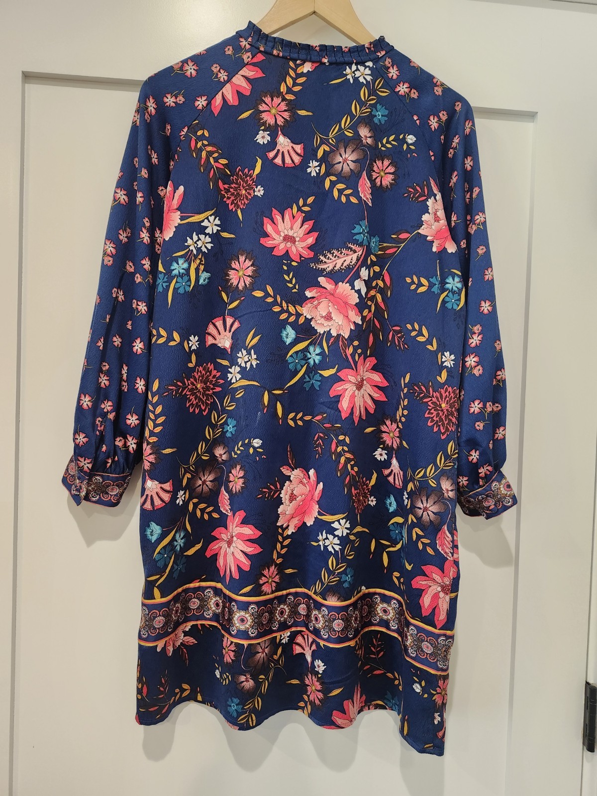 LOFT Women’s Petite Medium Satin Wildflower Shift Dress Navy Blue Multi-Color