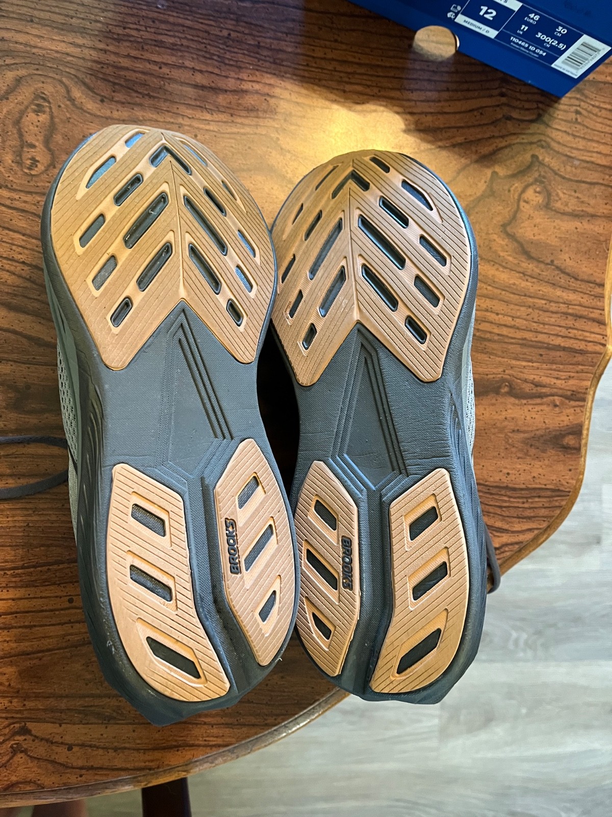 Brooks Hyperion 3 mens medium D size 12: used 3x, primer/ebony/oyster, in box.