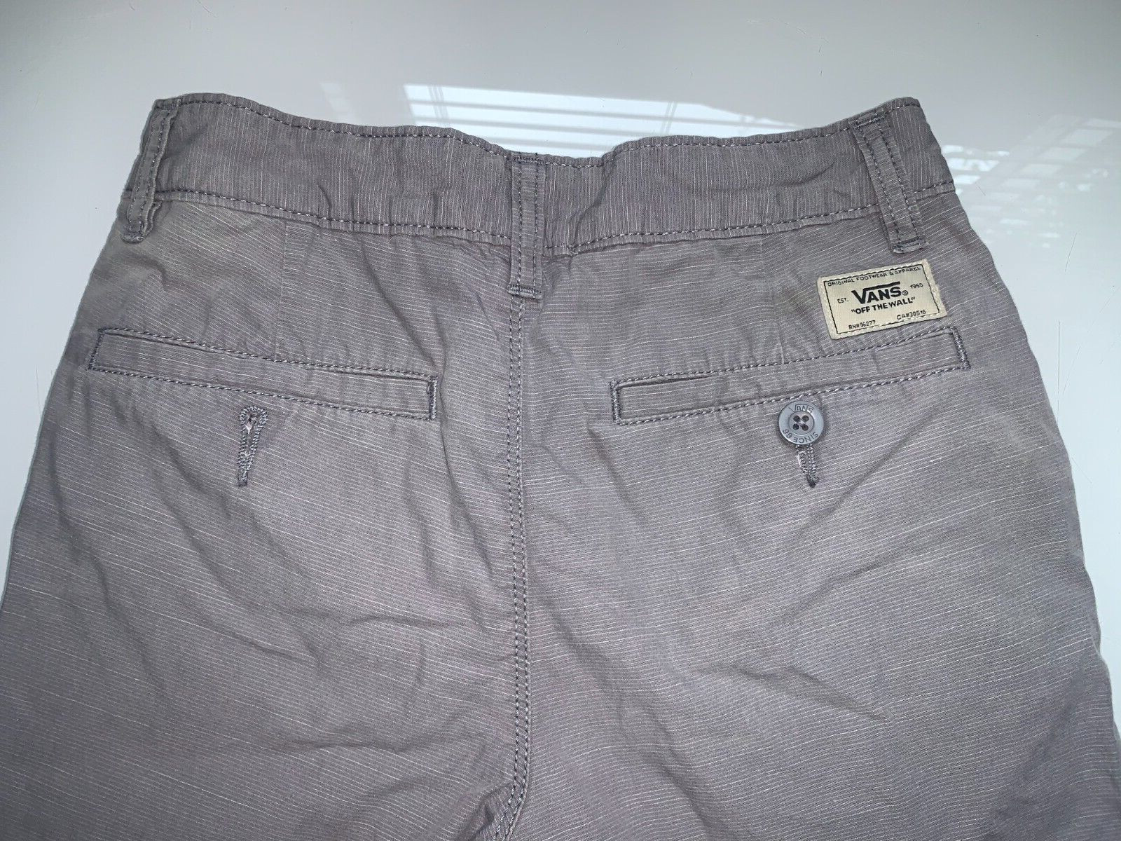 Van’s Medium Grey “Off The Wall” Boys School / Casual Walking Shorts Size 8