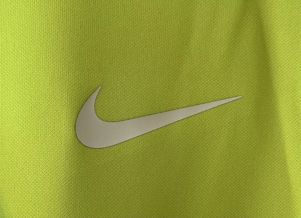Nike Men’s Sportswear Jersey Active Short Sleeve Graphic Top DX2301-013 Medium