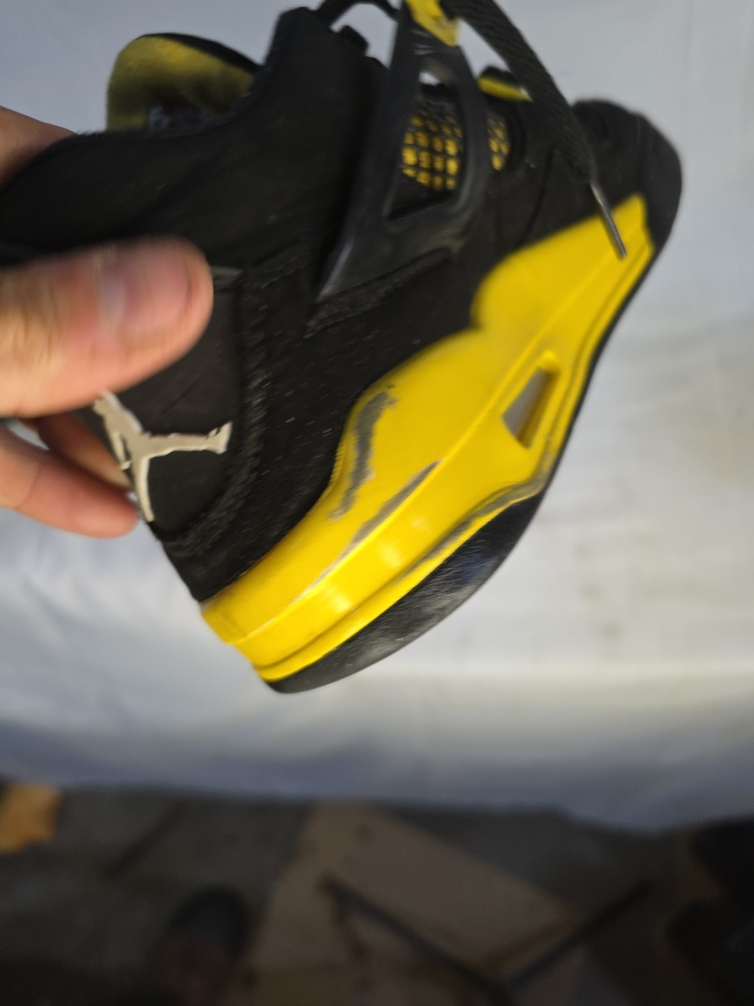 Jordan 4 Retro Yellow Thunders Size Y6.5