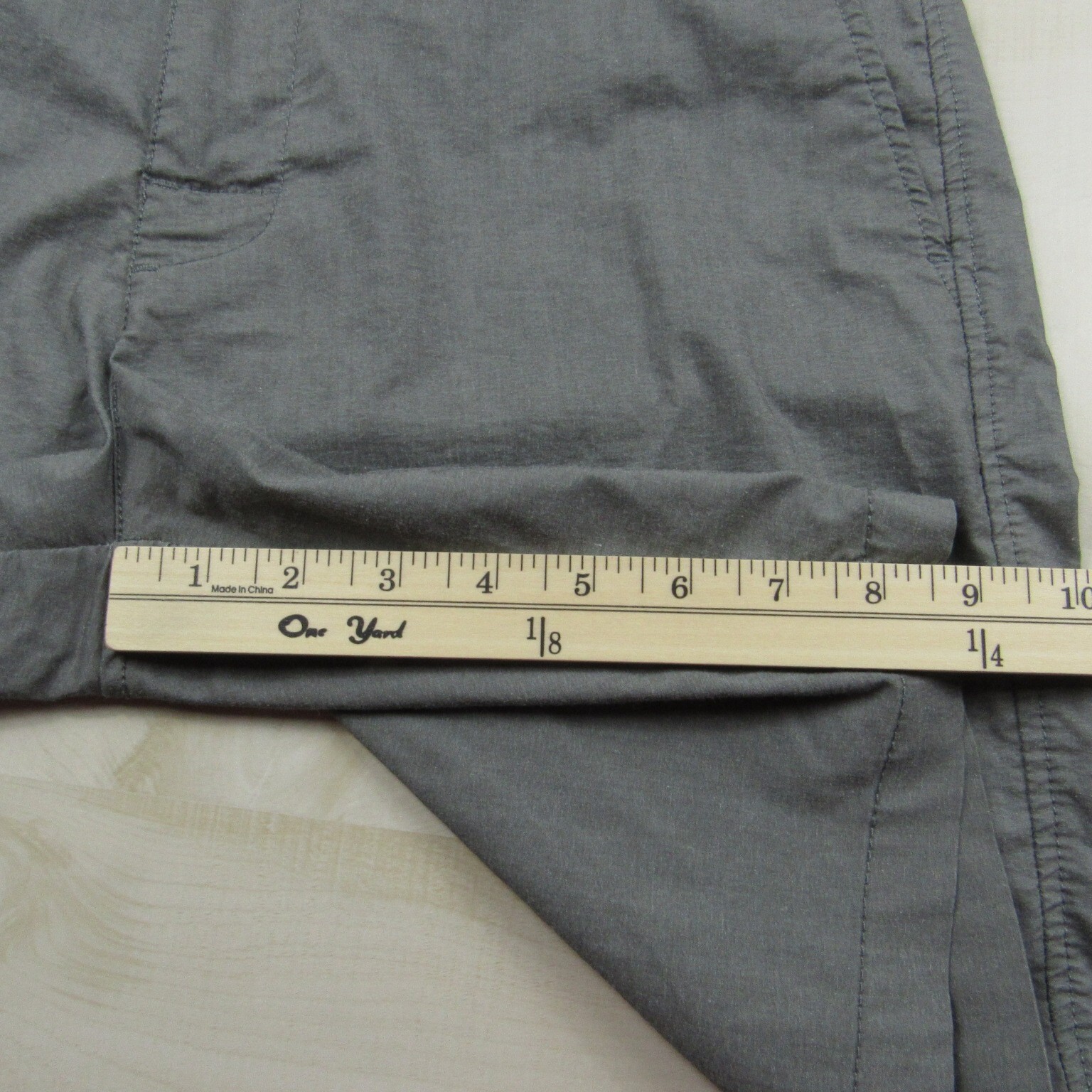 RVCA Shorts Mens 30 Gray Chino Nylon Outdoor Tech (Measured 32×9)