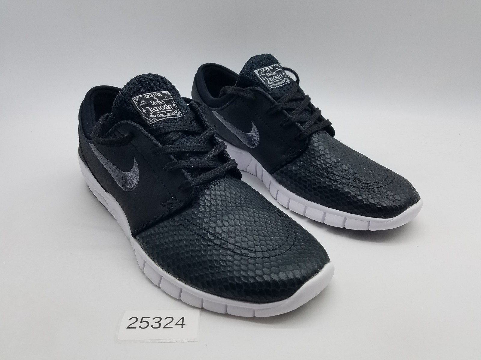 Nike SB Stefan Janoski Max Men’s Size 10.5 Sneakers Black Snake Print