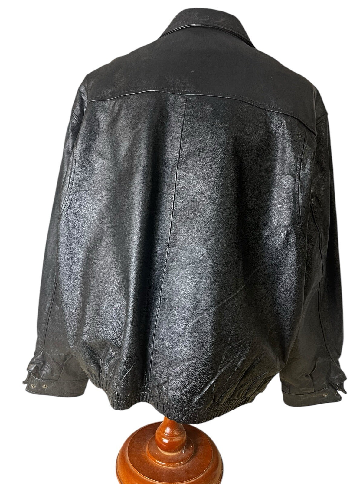 Trader Bay Men’s Black Leather Bomber Jacket YKK Zip Front Quilt Lining Size XL