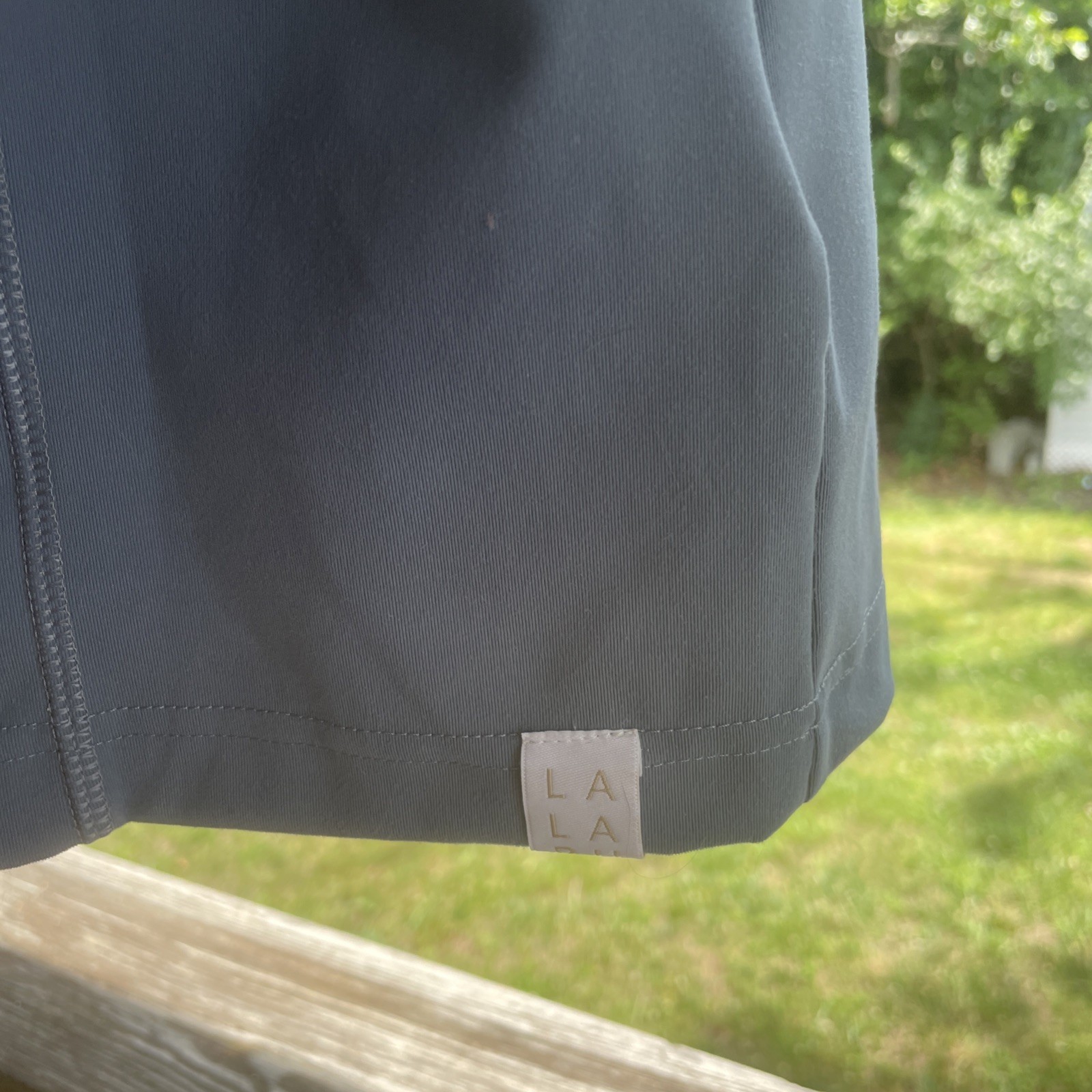 LALABU Dad Shirt Mens Size X-Large Blue Baby Carrier Soothing Kangaroo Pocket