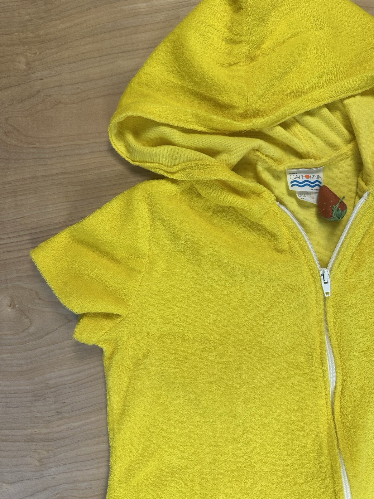 vintage 80’s JC PENNY california YELLOW TERRY CLOTH BEACH COVERUP large HOOD