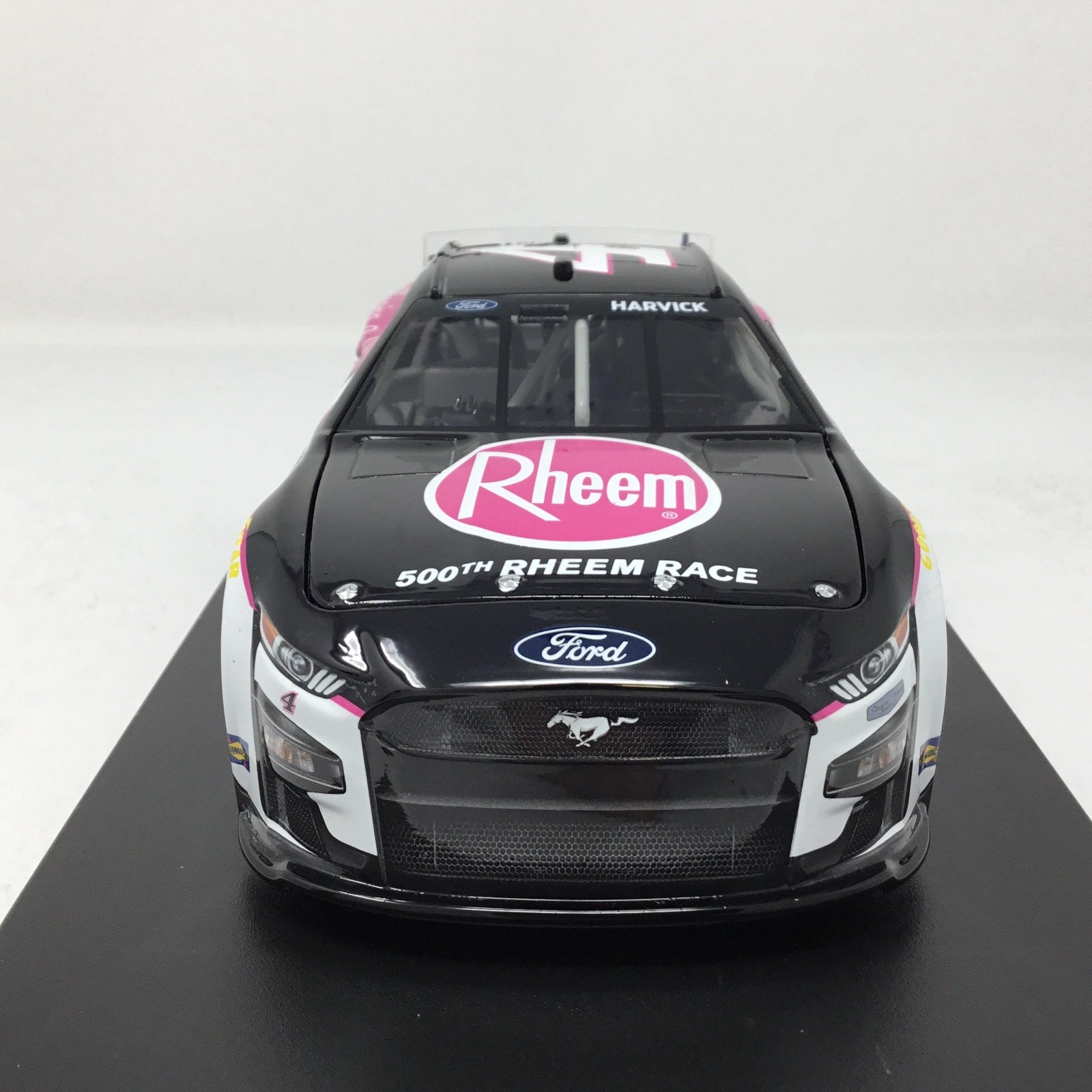 Kevin Harvick 2022 Rheem Chasing a Cure 1:24 Diecast