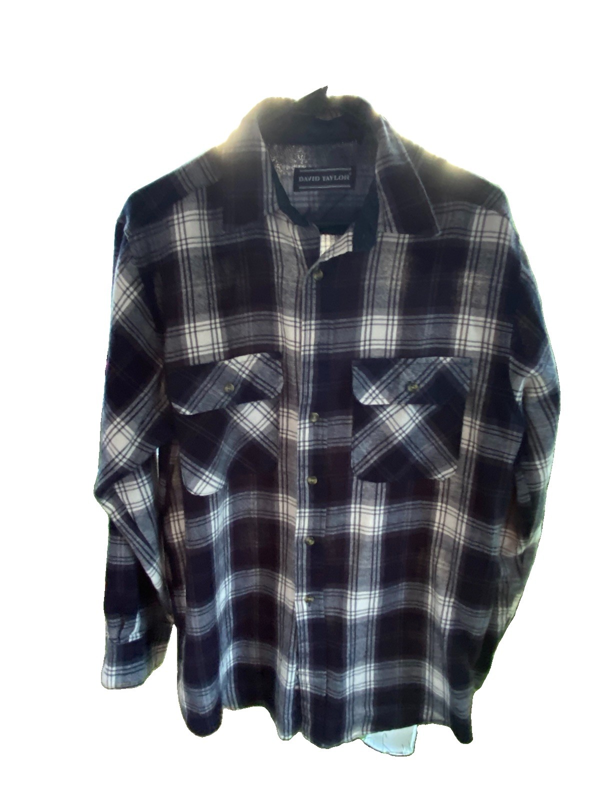 Vintage 90’s David Taylor Men’s Long Sleeve Button-Up Flannel Shirt Plaid