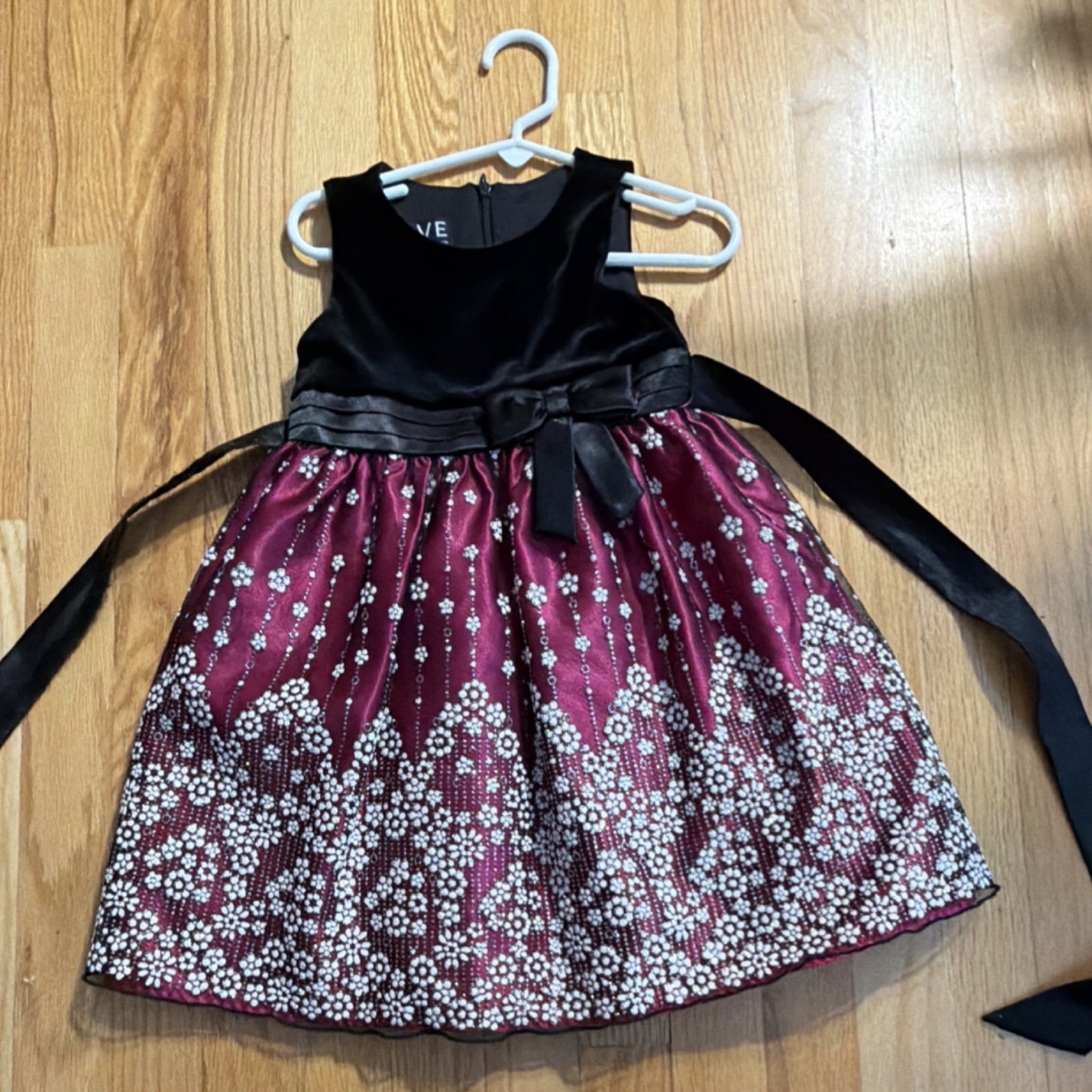 Love Girls 3T Fit & Flare Floral Party Dress Black Burgundy White Sleeveless Bow