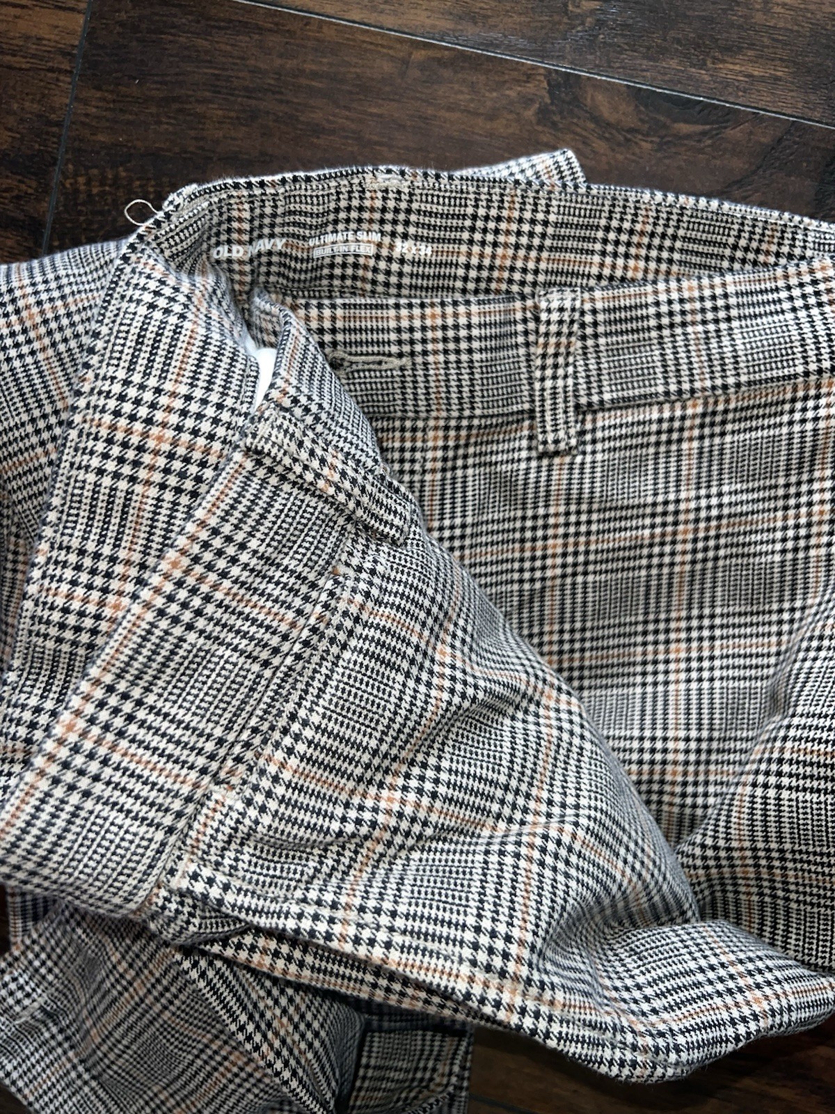 Old Navy Slim Built-in Flex Textured Ultimate Pants Brown Plaid, 32×34