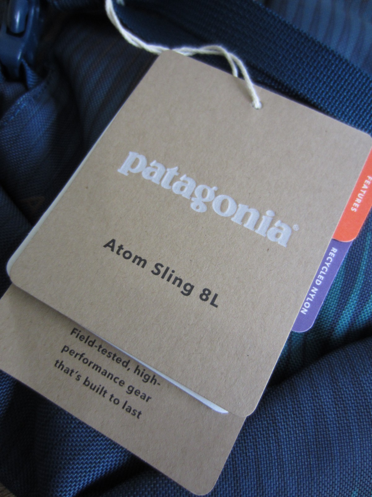 NWT Patagonia Atom 8L Slingback Aurora Tidepool Recycled Nylon Mens Womens HTF