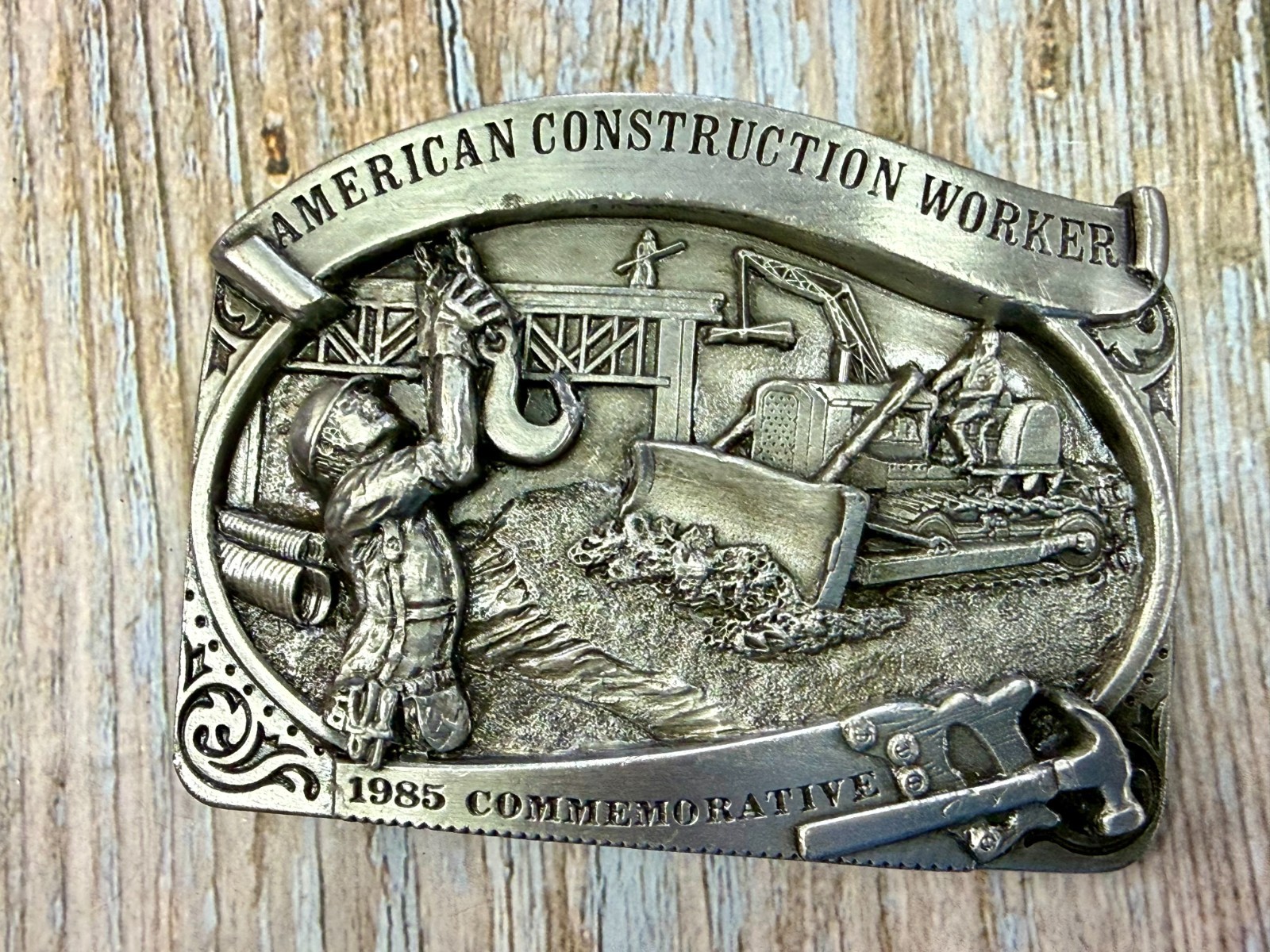 American Construction Worker 1985 Commemorative Belt Buckle by Arroyo Grande