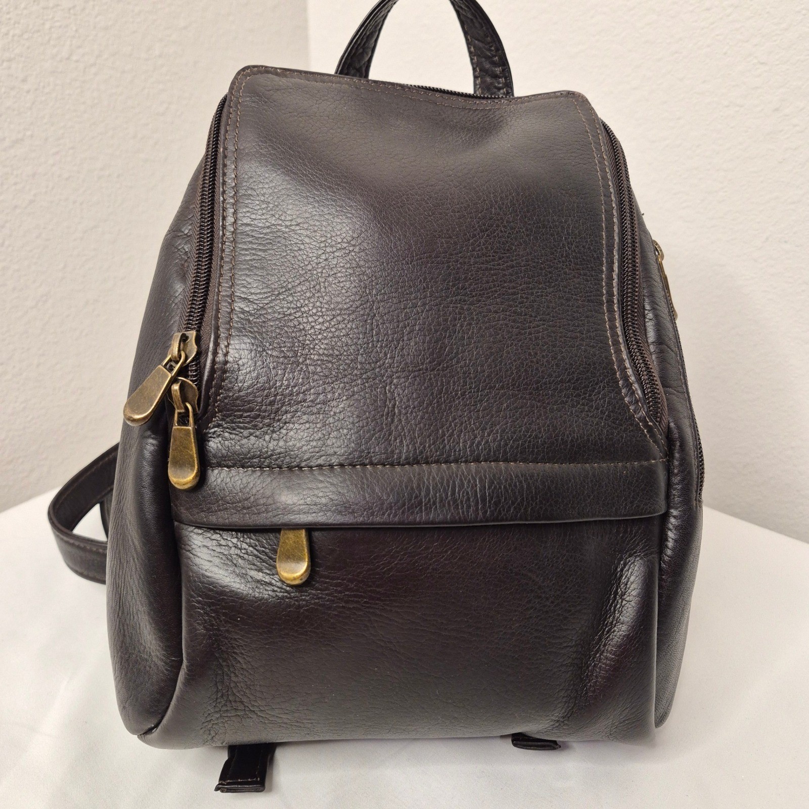 Le Donne Leather U-Zip Backpack Dark Brown Mini Sling Bag Made in Colombia Brass