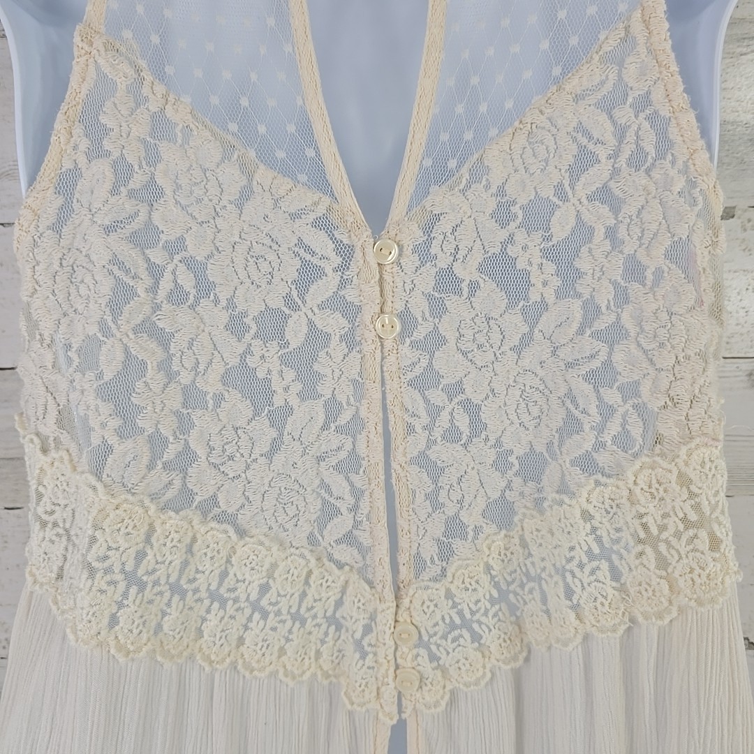 AMERICAN EAGLE BLOUSE WOMEN’S SIZE SMALL SHEER LACE TOP IN CREAM COLOR *STAIN*..