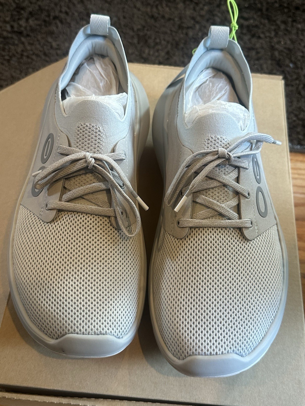 Oofos Oomy Stride Men’s sz 9 Glacier $160 MSRP