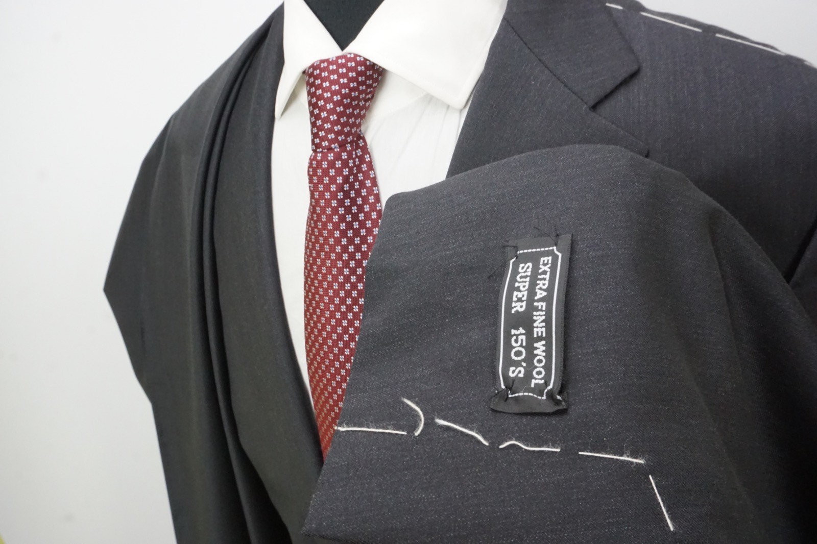 Burberry London Charcoal S150s Wool 2 Pc Suit Jacket Pants Sz 46R NEW