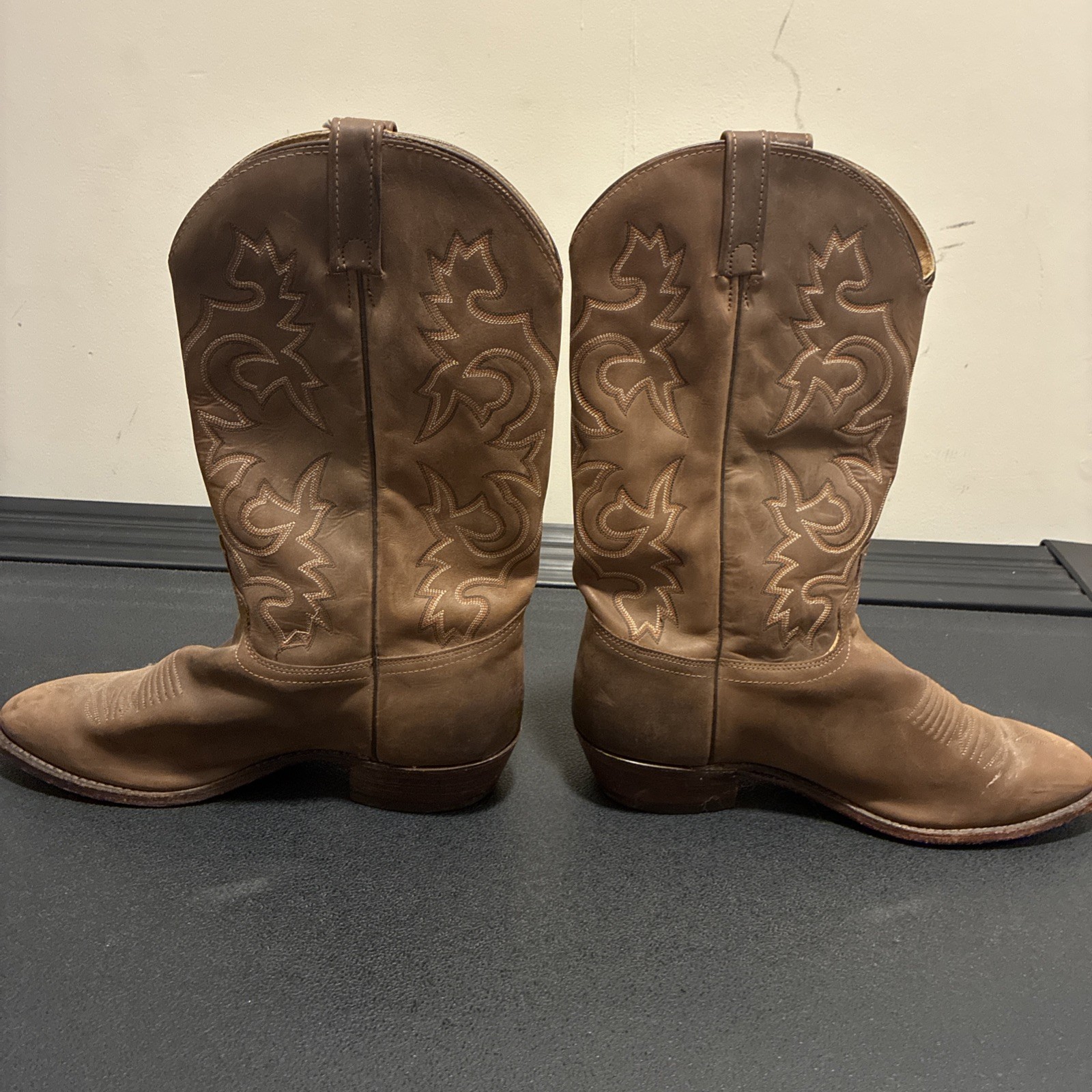 Vintage J Chisholm MEN’S Brown Leather COWBOY WESTERN BOOTS SIZE 12