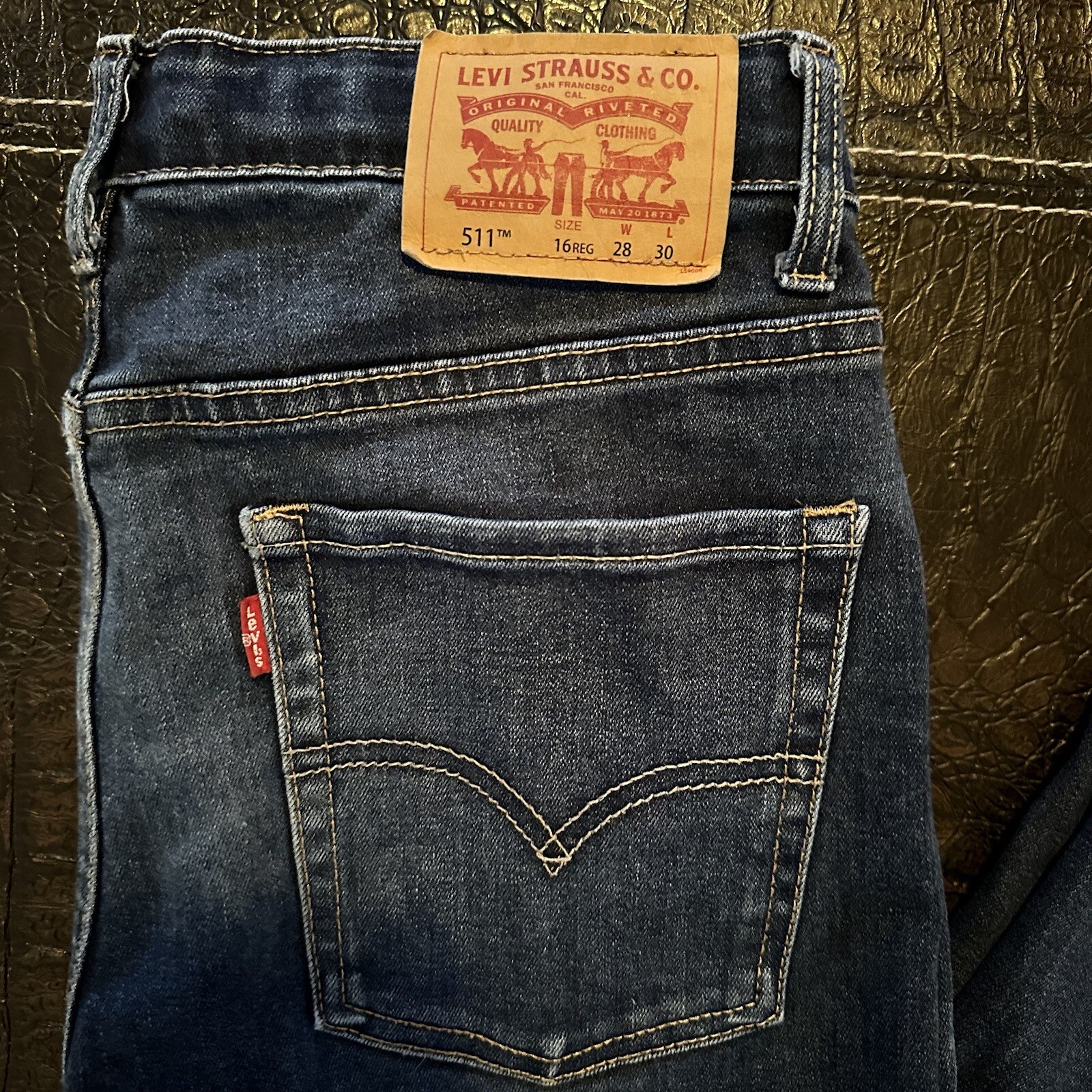 LEVI’S Women’s Blue Jeans 511 Dark Wash Elastic Waist TAG SIZE 16 Reg 28×30