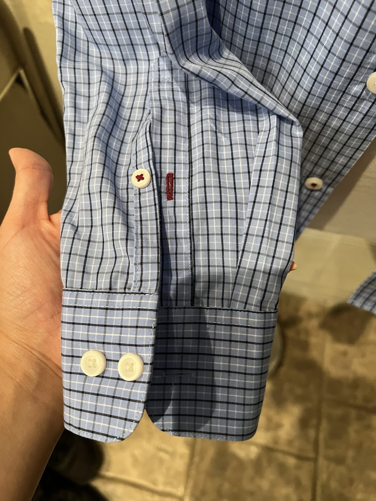 Giordano Men’s Blue Checkered Slim Fit Button Down Shirt Size Medium