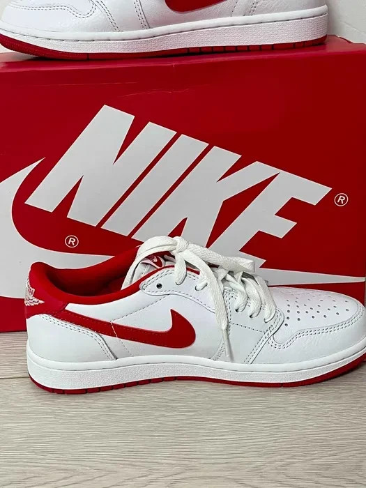 Size 5.5 – Air Jordan 1 Retro OG Low University Red