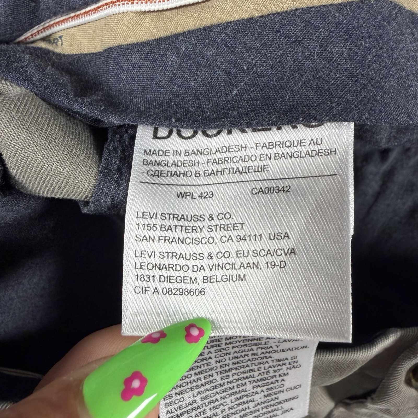 Dockers Signature Khakis Men’s Pants 42×32 Olive Gray Classic Fit