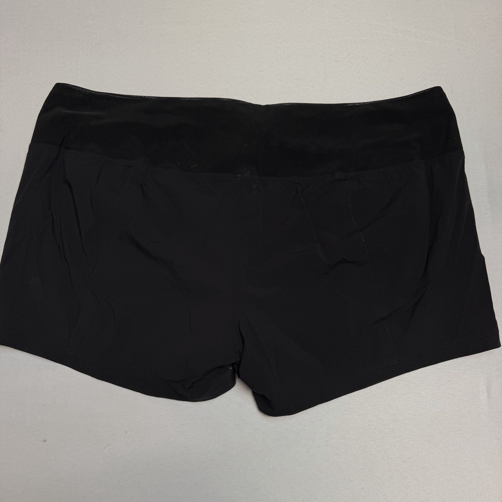 Arcteryx Taema Shorts Womens L Black 3.5in Inseam Hiking Outdoors Performance