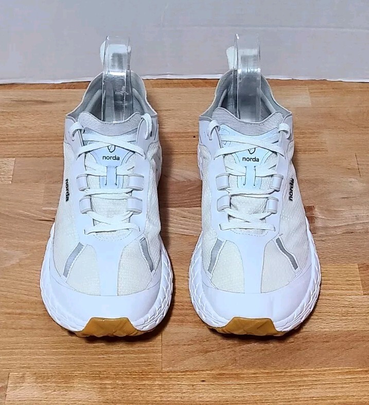 Norda 001 Trail Running Shoes Unisex Men’s 9, Women’s 10.5 – White Gray