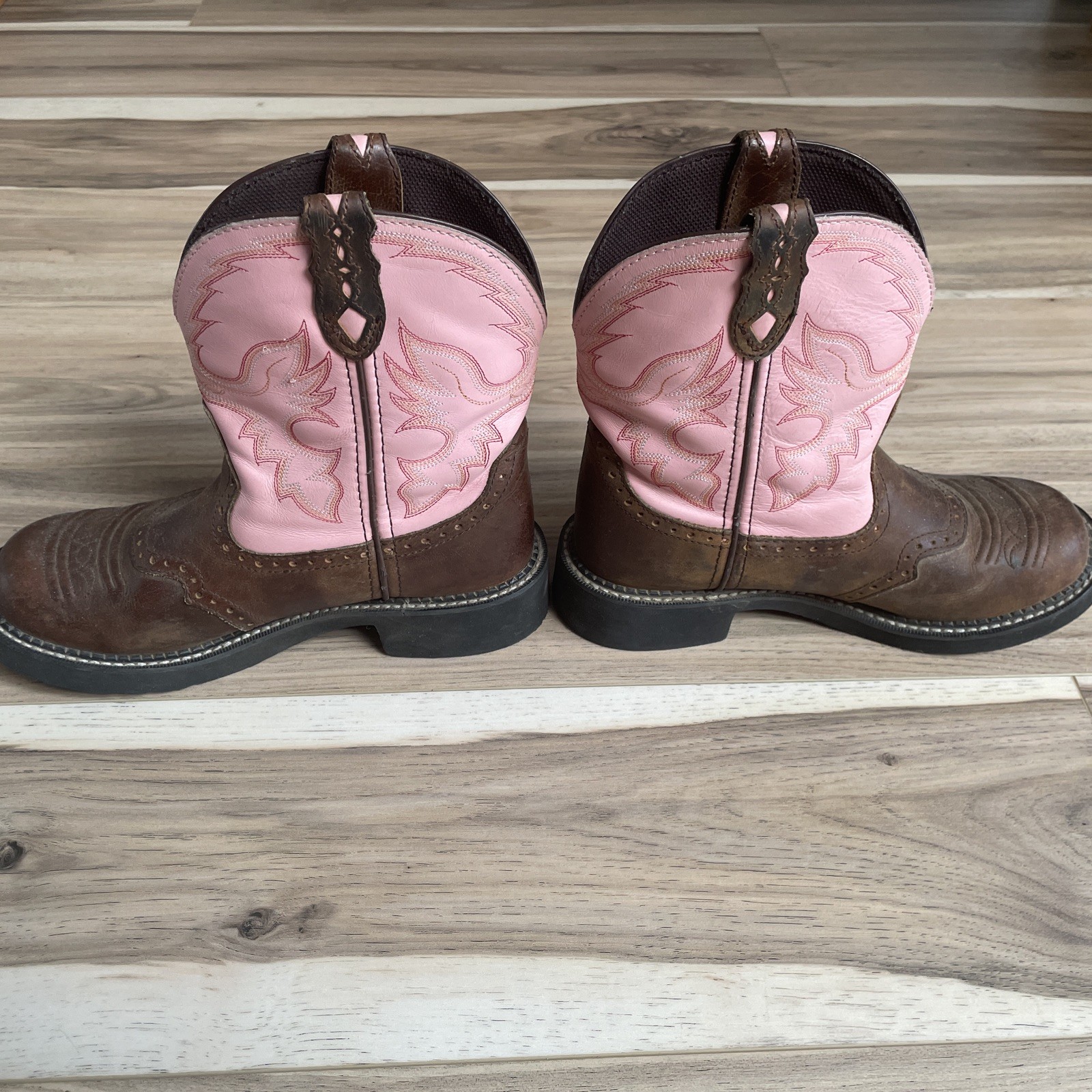 Justin Boots Women’s Western Leather Boots Brown Pink Embroidered L9901 Sz 8-1/2