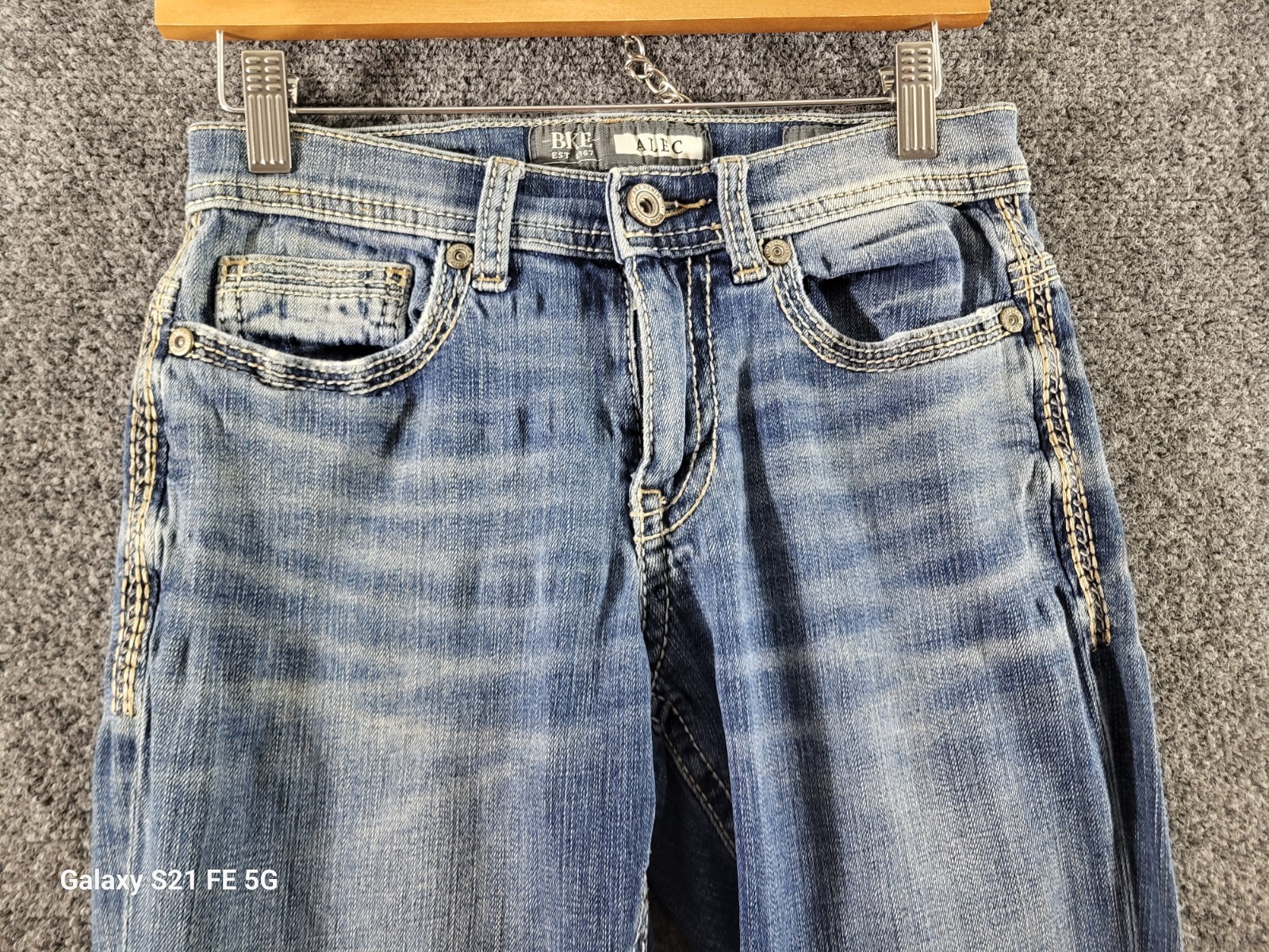 BKE Alec Straight Leg Jeans Men 28SX30 Med Wash Whiskering Honeycombing Stretch
