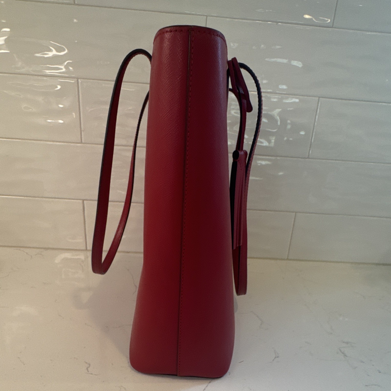 Kate Spade New York Red Large Tote Shoulder Strap Open Top Lined Tassel