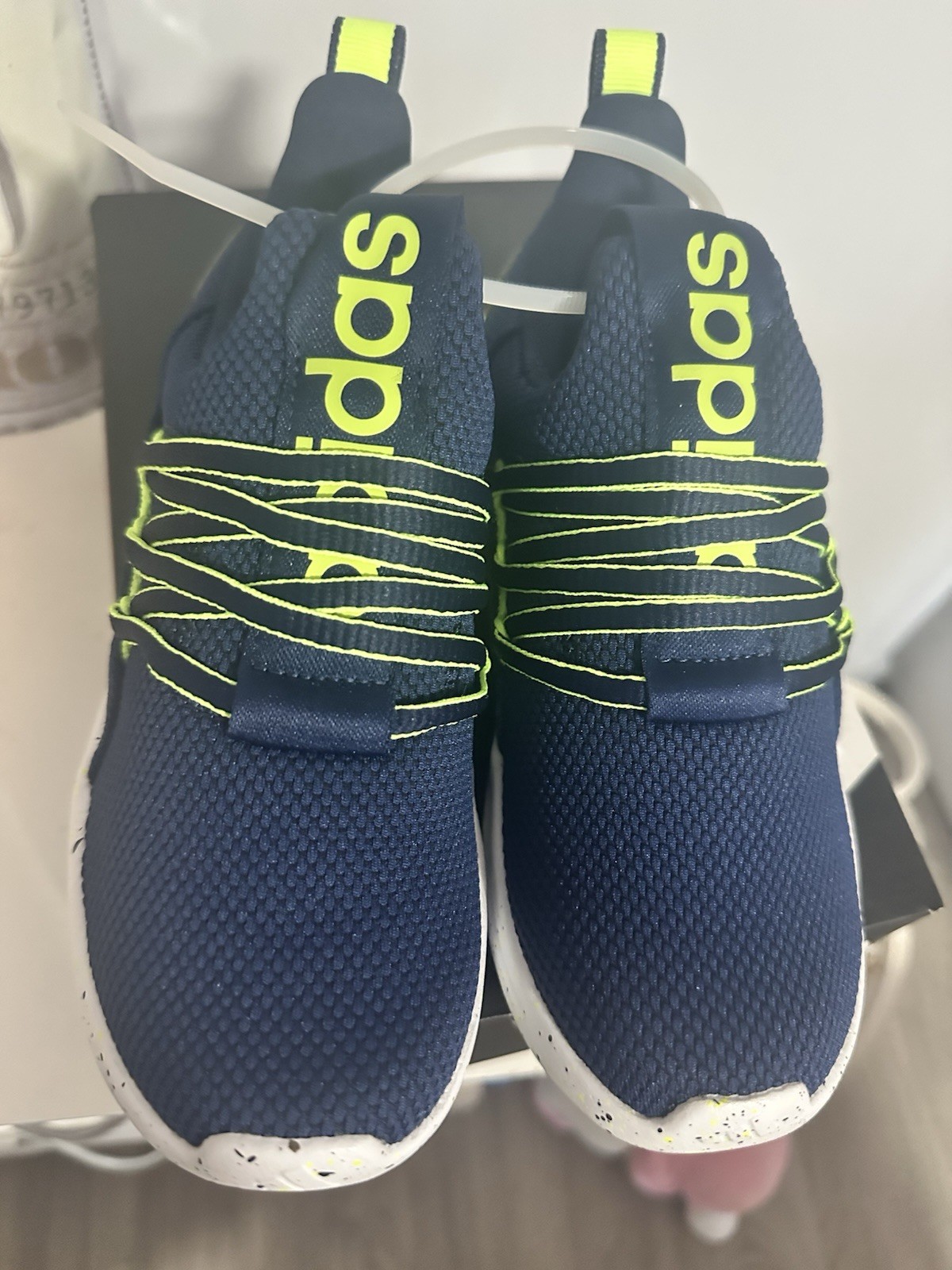A didas Lite Racer Adapt 7.0 Sneaker Size 1 U.S. Kids