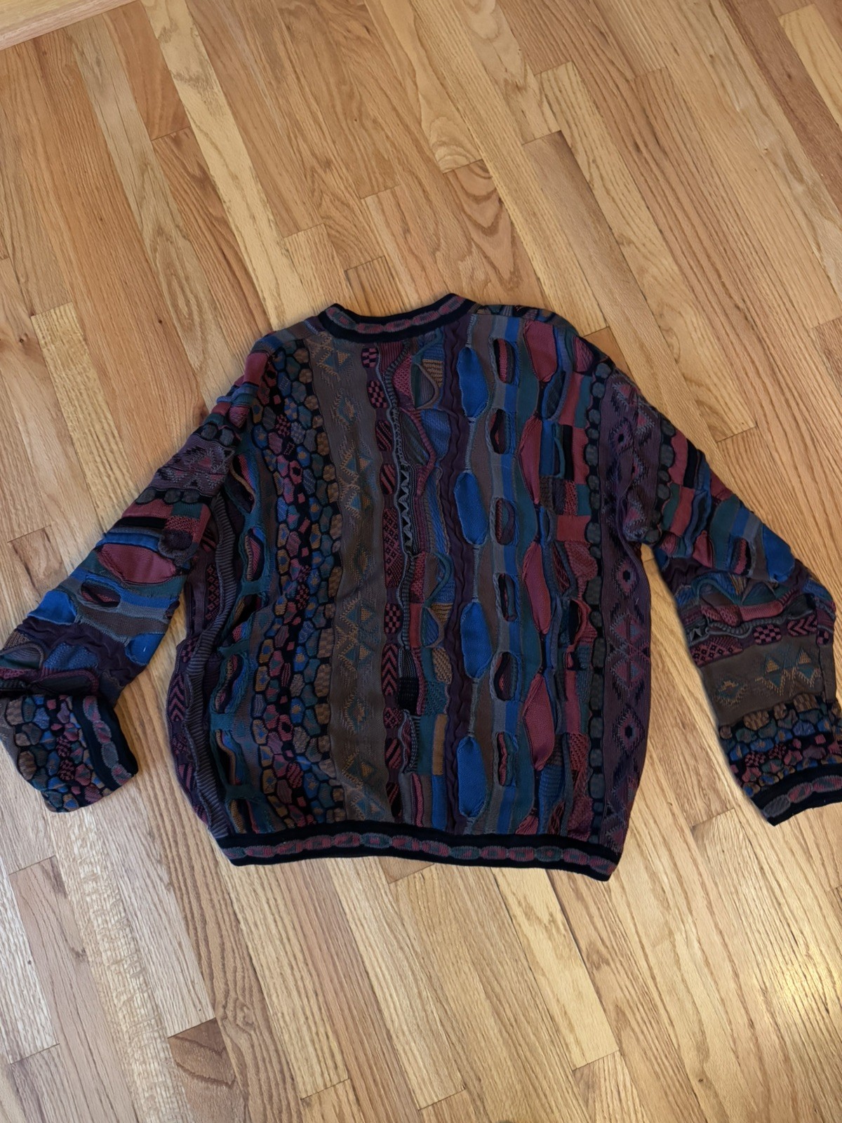 Vintage Tundra Canada Vintage 3D Knit Sweater Allover Pattern large like coogie