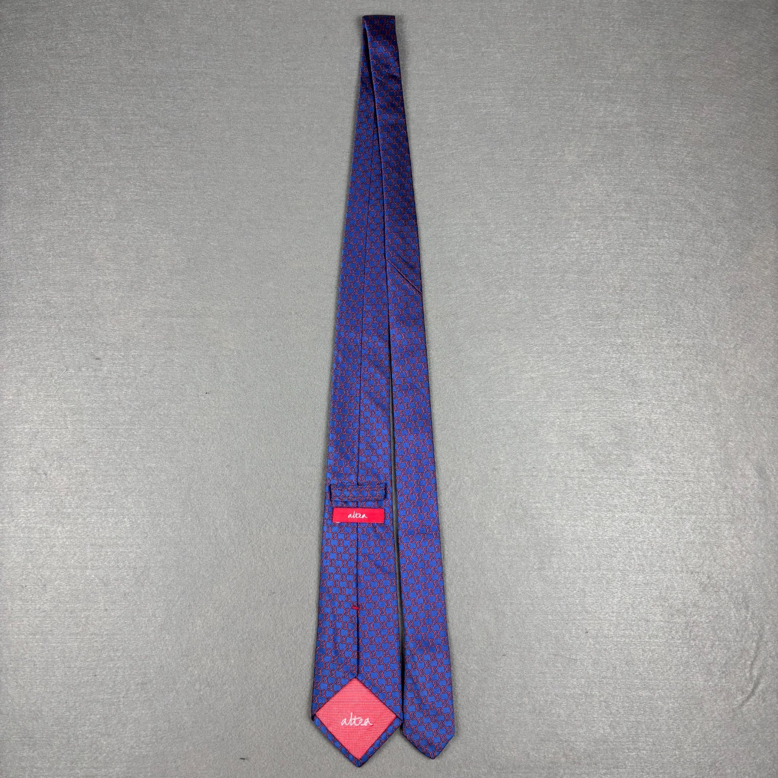 Altea Blue Red Chain Link Geometric Silk Tie Made Italy Woven Designer 3.25″
