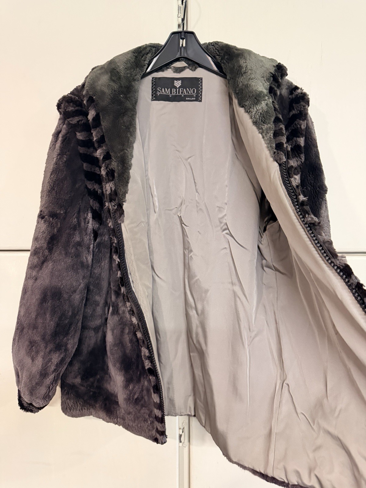 Vintage Sam Bifano Dallas Dyed Sheared Beaver Fur Jacket Gray Chevron Trim Coat