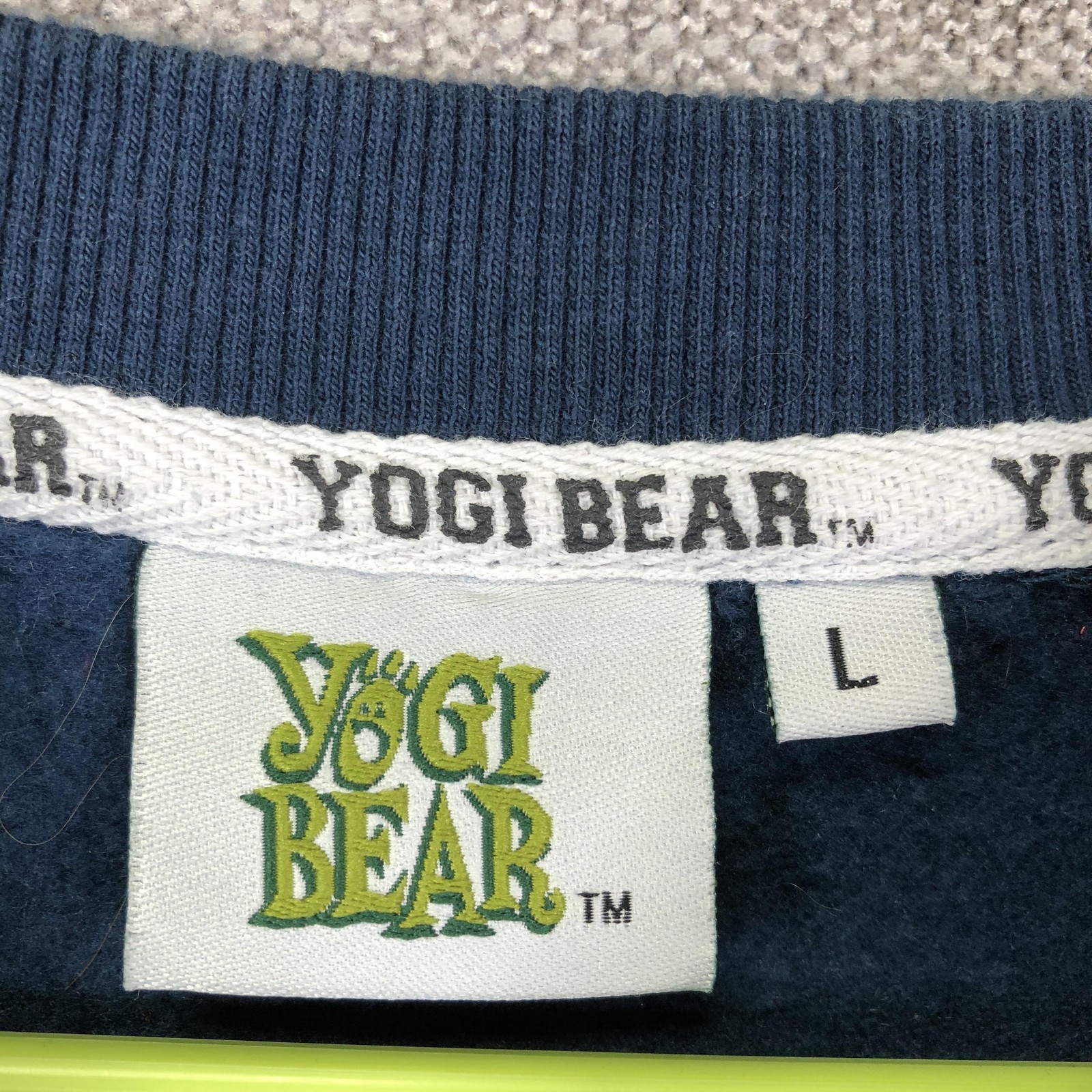 Yogi Bear Sweatshirt Mens L Blue Yogi Bear Graphic Embroidered Fleece Pullover