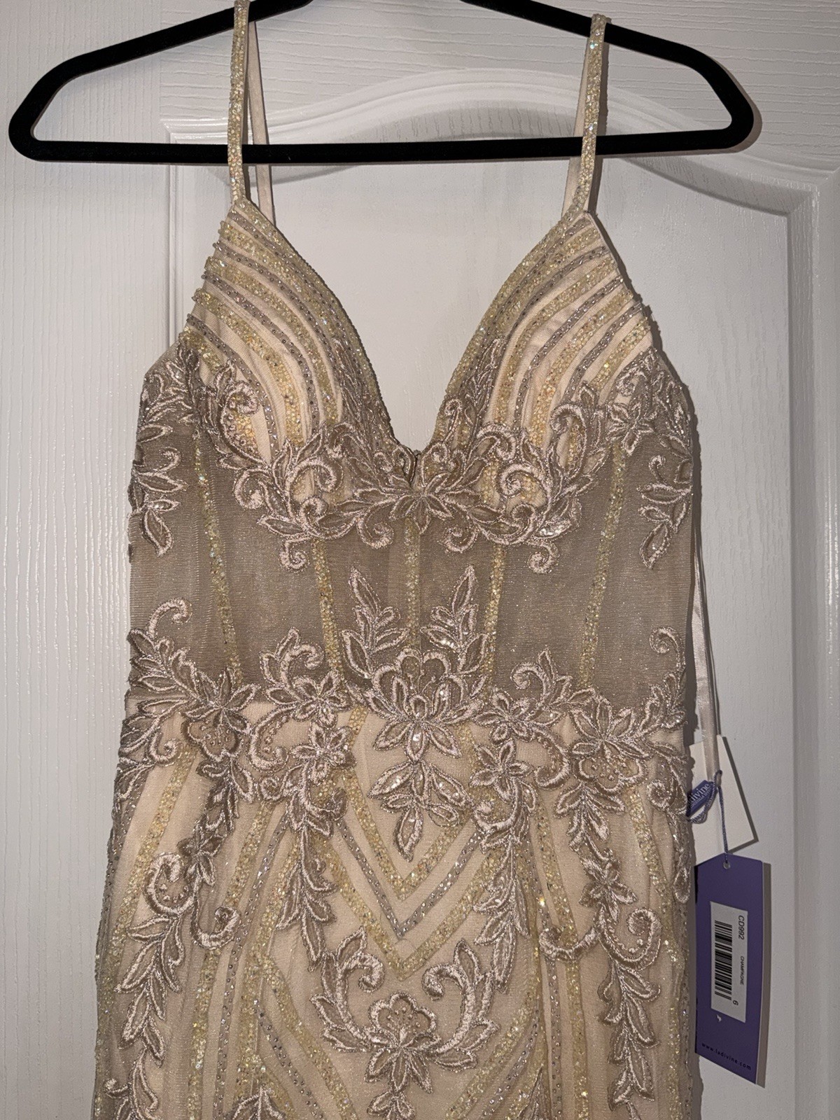 Ladivine by Cinderella Divine Champagne Formal Prom Dress size 6