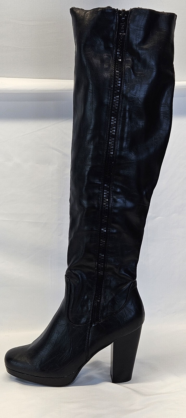 Madeline Stuart “Amnesty” Black All Man-Made Materials Shoes Size 8M