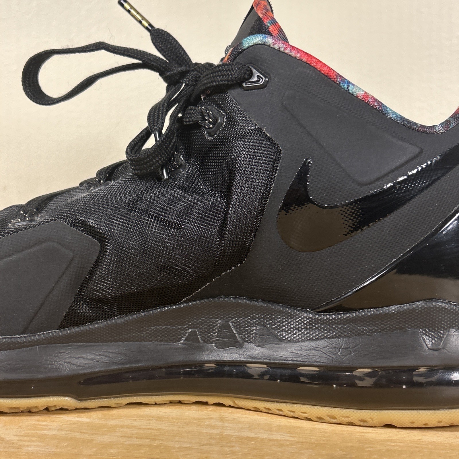 Size 10 – Nike Max LeBron 11 Low Gum Black Leather (642849-078) w/ Original Box
