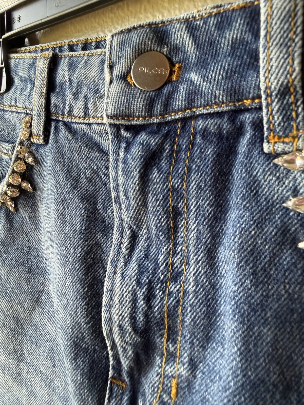 Pilcro Blue Denim Cut Off Shorts Rhinestone Trim 5-Pocket Mid Rise 29
