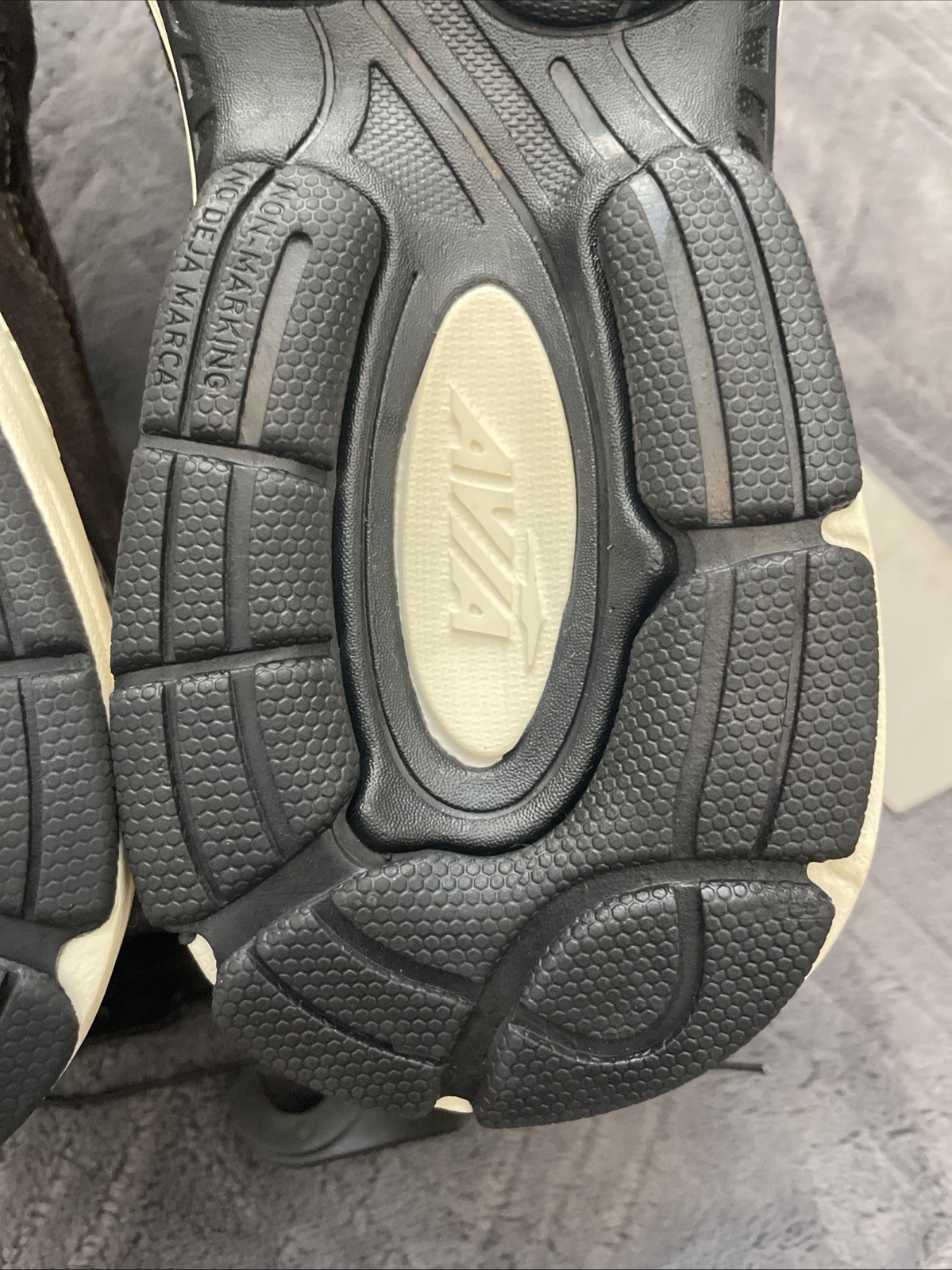 Avia 5000 Shoes women Size 9 Brown Leather Ang Mesh Odor Control NEW