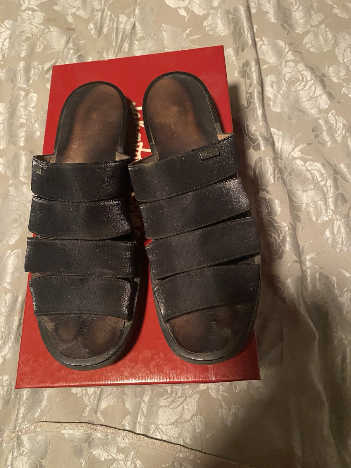 Salvatore Ferragamo Baglio 1cm Nero Fabric Black Flat Sandal. 7.5AA Gently Used