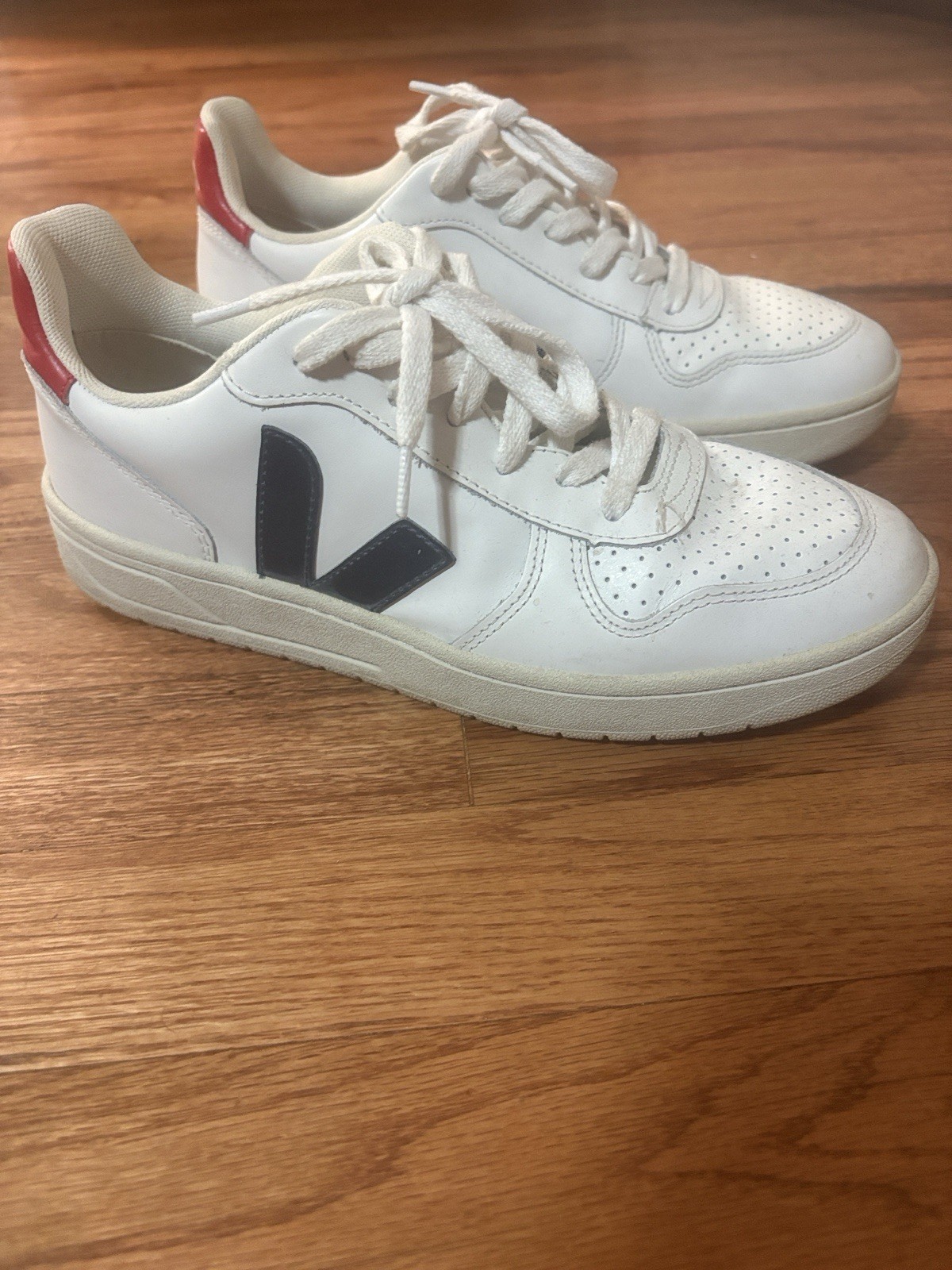 VEJA V 10 White Navy Red Logo Low Top Lace-Up Leather Sneakers Rubber Outsole