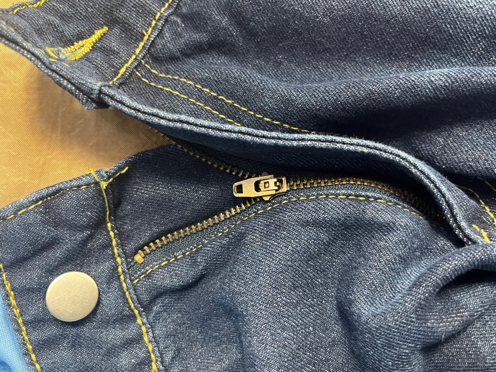 VYLLAN spyder jeans check description