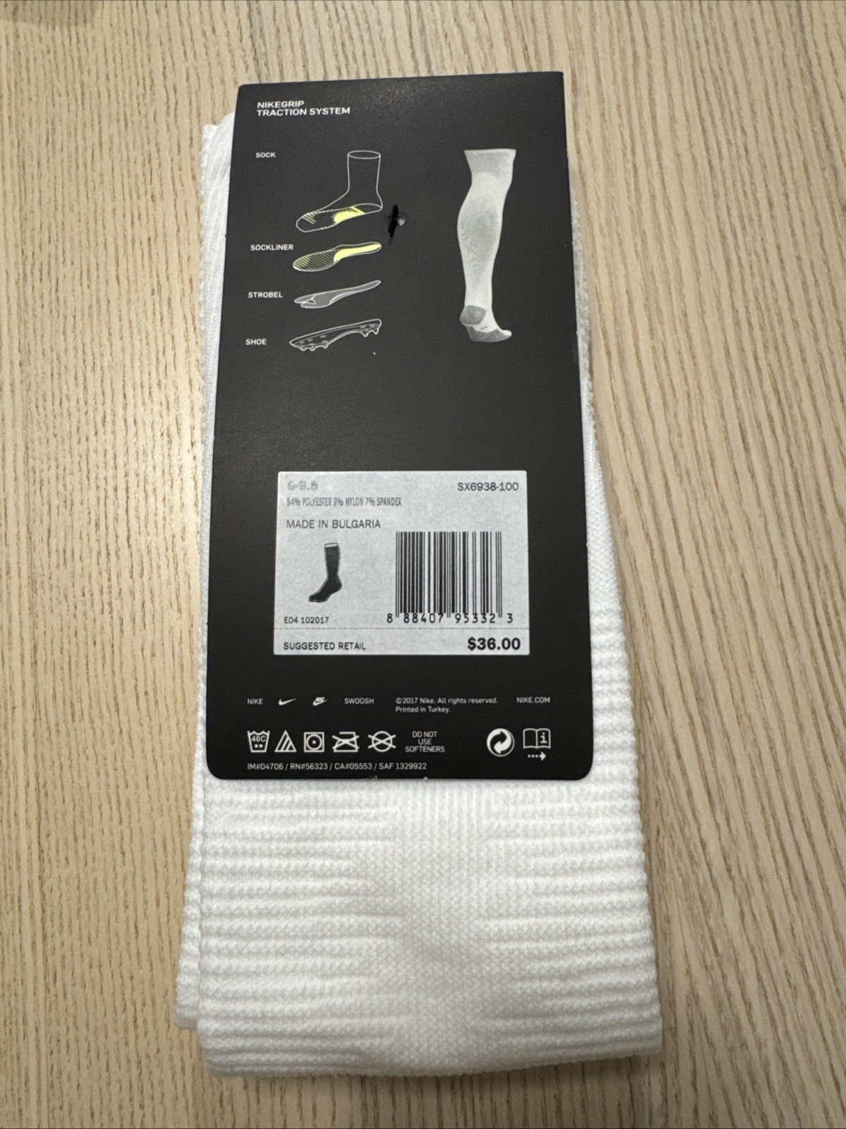 Nike Grip Matchfit Soccer Socks Over-The-Calf White Grey 3-L NEW
