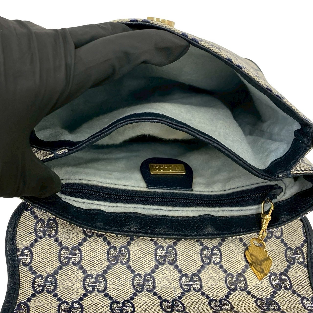 GUCCI Vintage Old Gucci GG Logo Pattern Leather Mini Shoulder Bag Pochette Navy