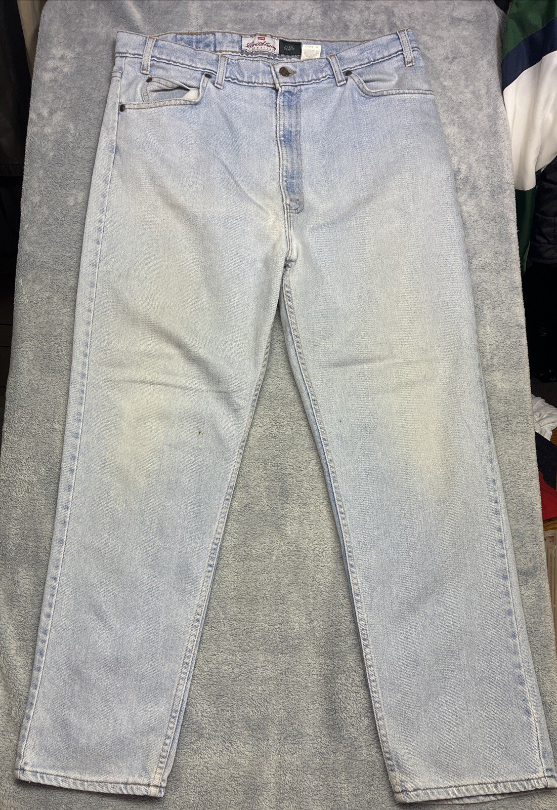 90’s Jeans Levi’s 540 Made in USA Brown Tab Light Wash Distressed Denim Sz 40X30