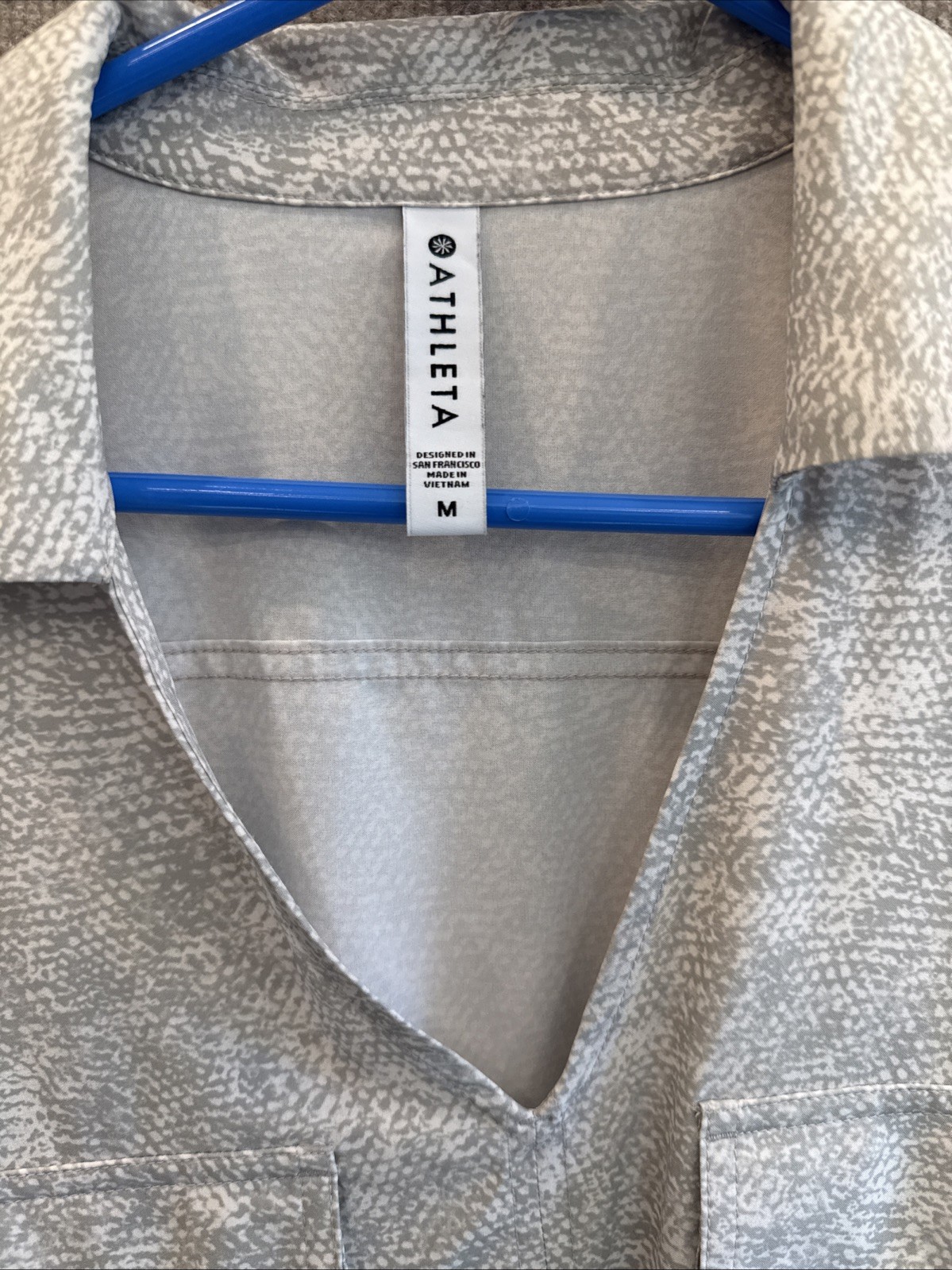 ATHLETA Dress Womens Size M Zuma Shirtdress V-Neck Gray Drawstring Stretch EUC