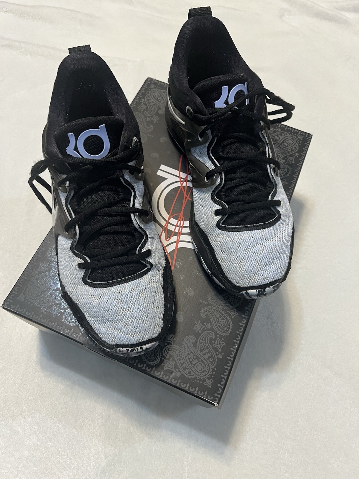 Nike KD 15 TB Refuge Men’s Size 8 White, Black, Royal Tint.