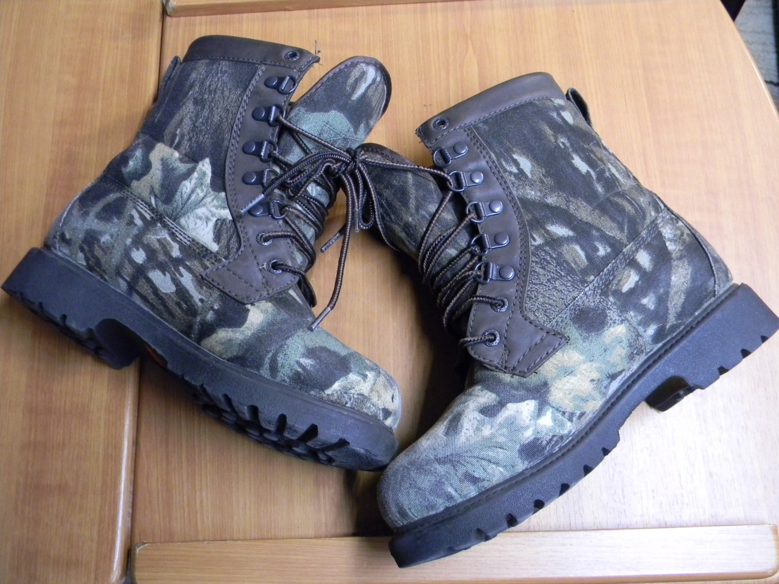 Rocky Insulated Camo Thinsulate Ultra Boot Women’s Size 4 – Man Made Materials