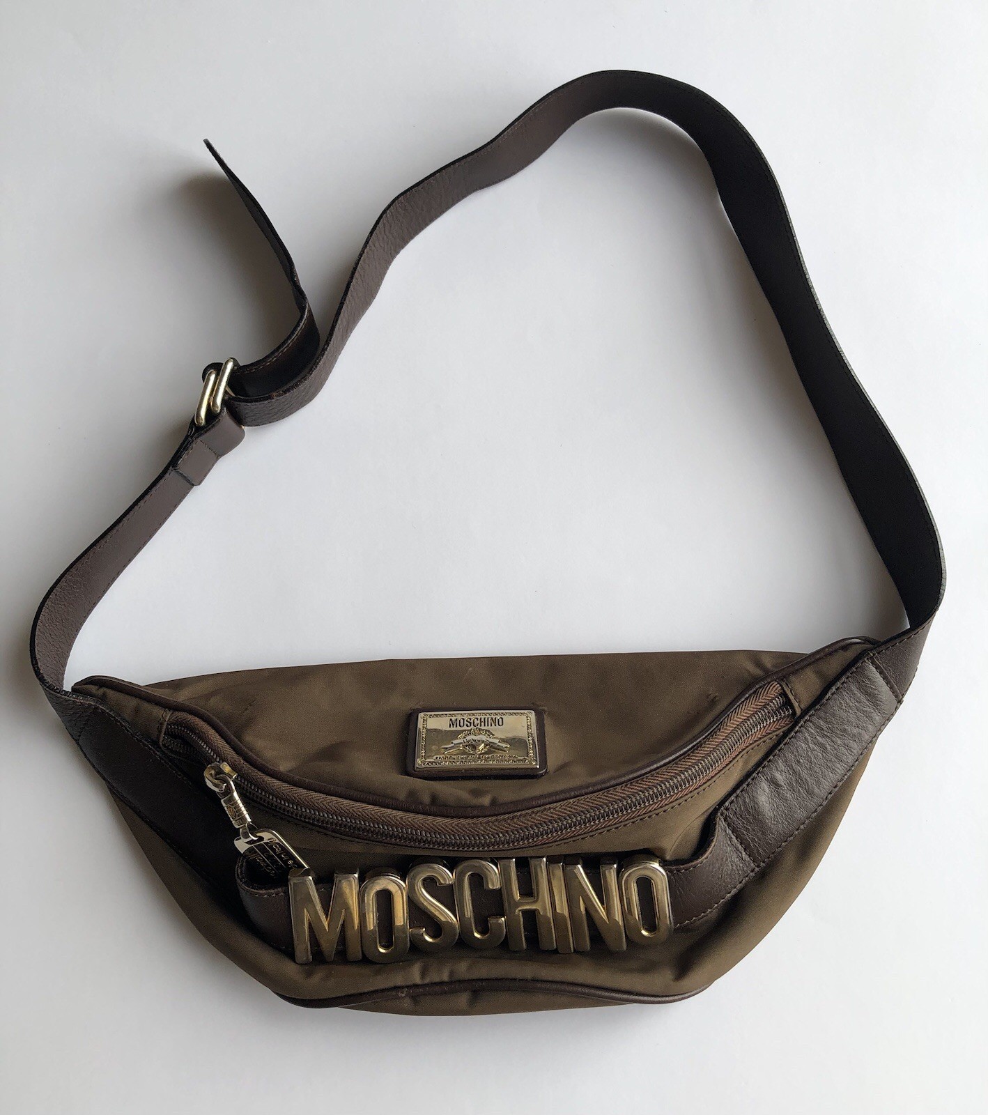 MOSCHINO Redwall Vintage Brown Nylon Gold Logo Fanny Pack Belt Bag